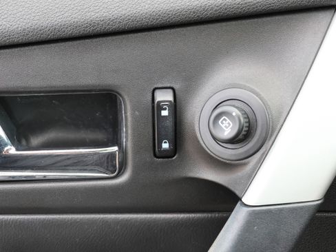 Used 2013 Ford Edge SEL image 13