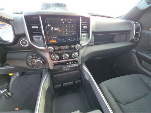 Used 2025 RAM 1500 Big Horn AWD/4WD image 8