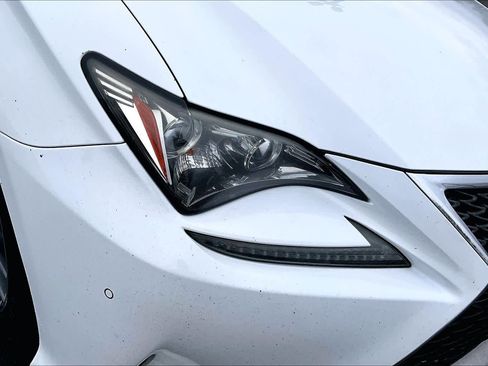 Used 2016 Lexus RC 200t image 28