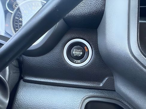 Used 2019 RAM 4500 Tradesman w/ Chrome Appearance Group RWD image 15