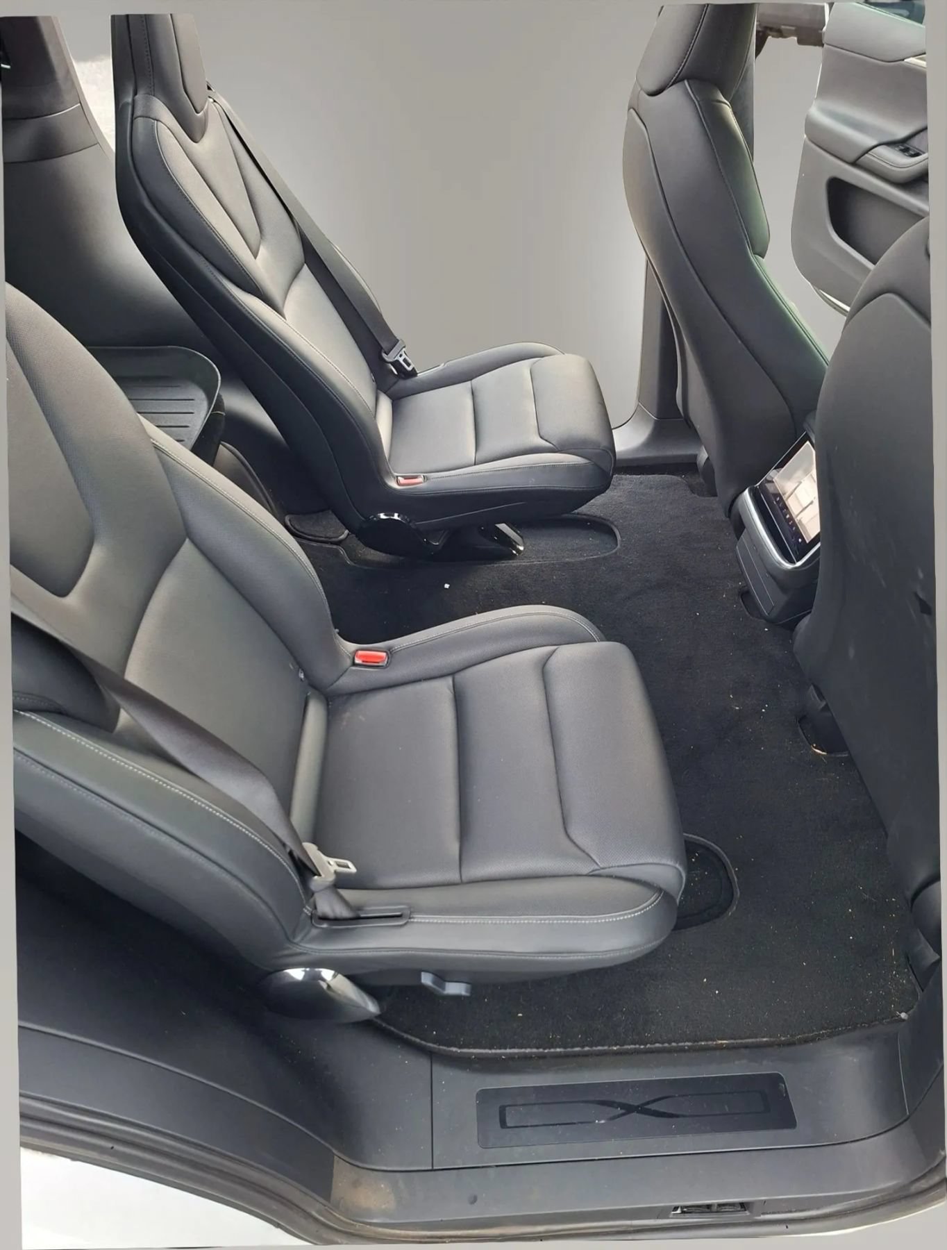 Used 2022 Tesla Model X Plaid AWD/4WD image 10