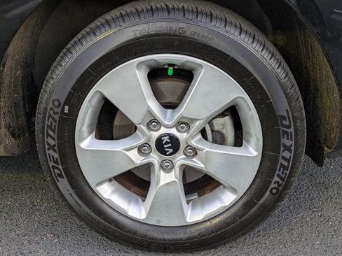 Used 2019 Kia Soul image 11