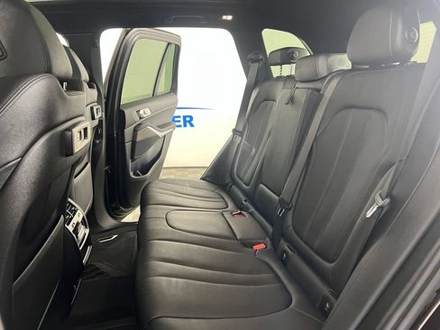 Used 2022 BMW X5 xDrive40i w/ Premium Package AWD/4WD image 16
