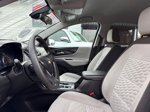 Used 2021 Chevrolet Equinox LT image 14