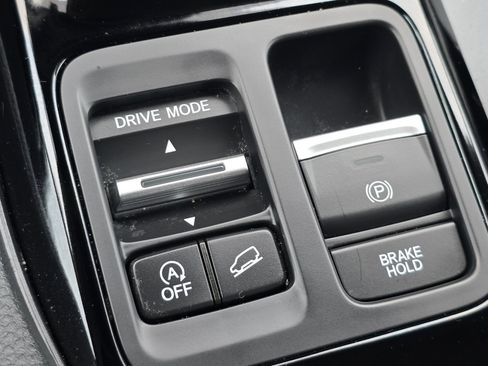 Used 2023 Honda Pilot EX-L image 9