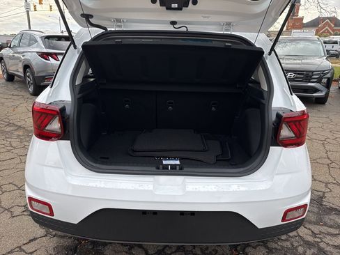 New 2026 Hyundai Venue SEL image 16