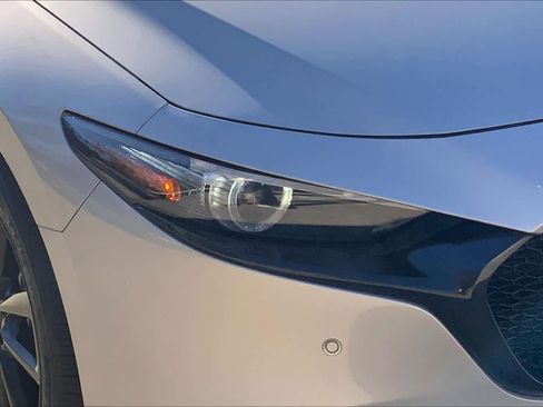 Used 2024 MAZDA MAZDA3 Hatchback w/Premium Plus Pkg image 26