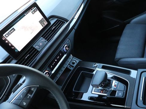 Used 2022 Audi SQ5 Prestige image 20