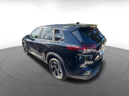 Used 2025 Nissan Rogue SV FWD image 14