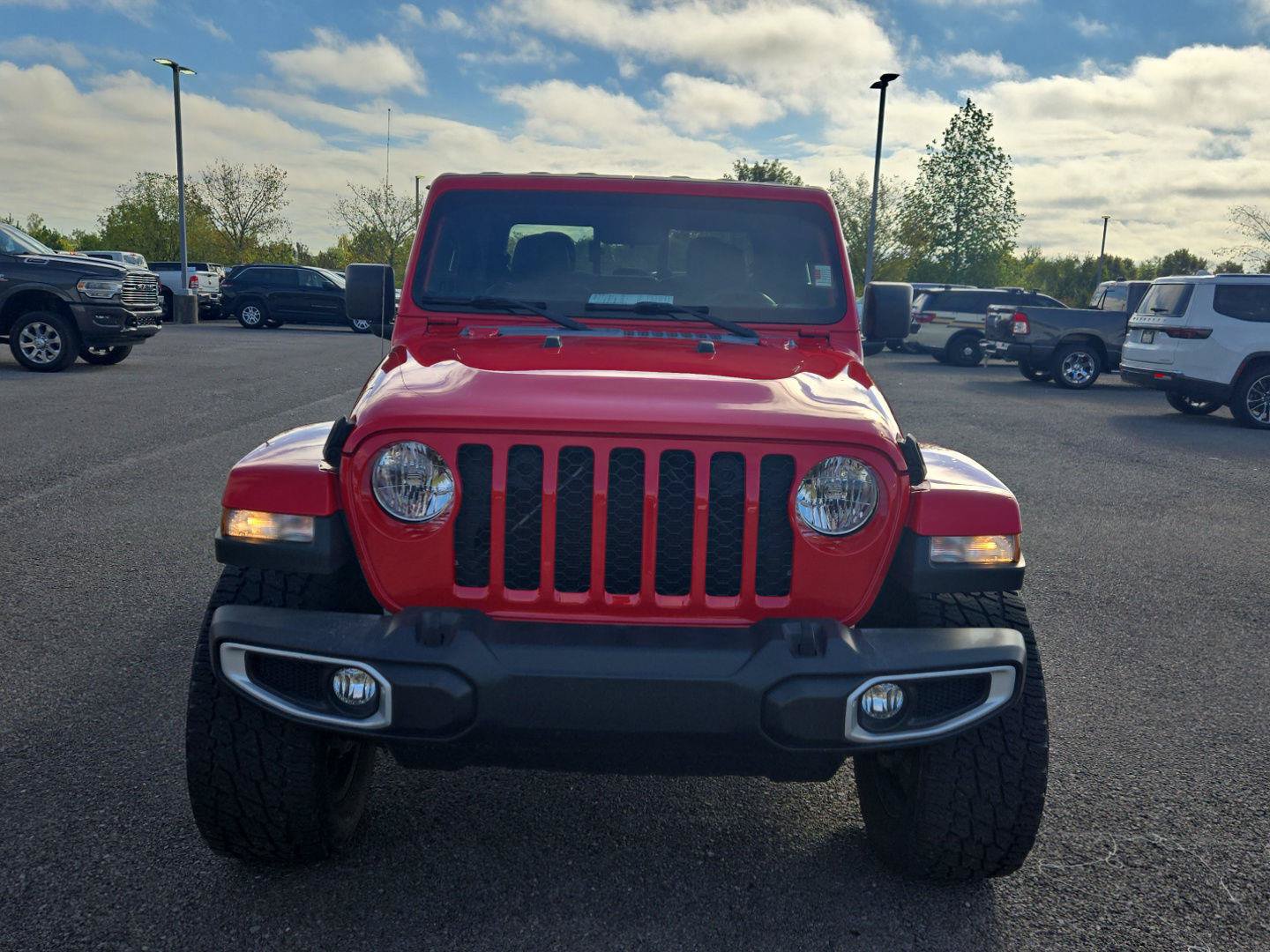 Used 2021 Jeep Gladiator Sport AWD/4WD image 2