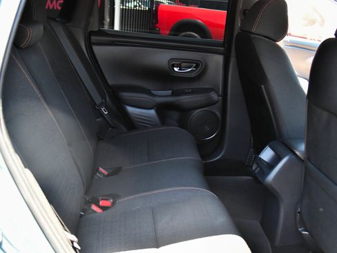 Used 2025 Honda HR-V Sport image 38