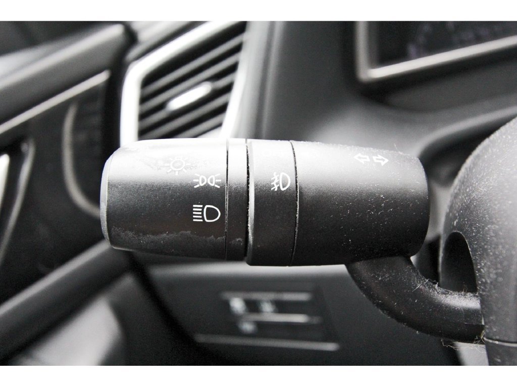 Used 2015 MAZDA MAZDA3 i Touring FWD image 17