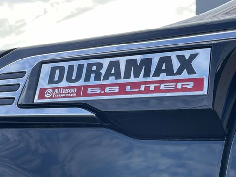 Used 2025 GMC Sierra 2500 Denali w/ Denali Reserve Package AWD/4WD image 10