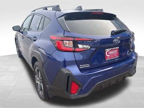Used 2024 Subaru Crosstrek 2.0i Premium image 5