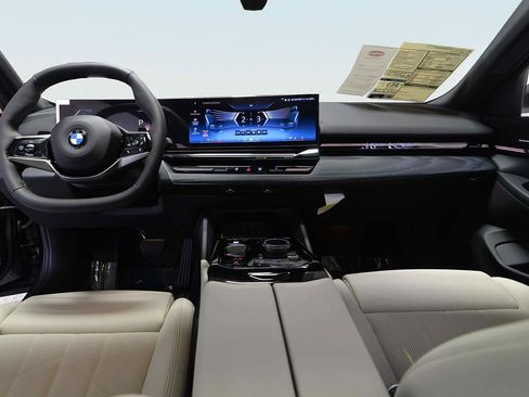 New 2026 BMW 530i image 13