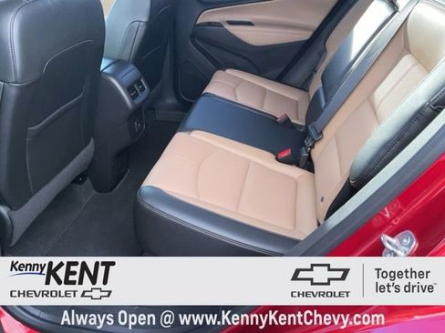Used 2023 Chevrolet Equinox Premier image 18