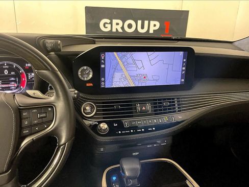 Used 2021 Lexus LS 500 w/ Interior Upgrade Package RWD image 7