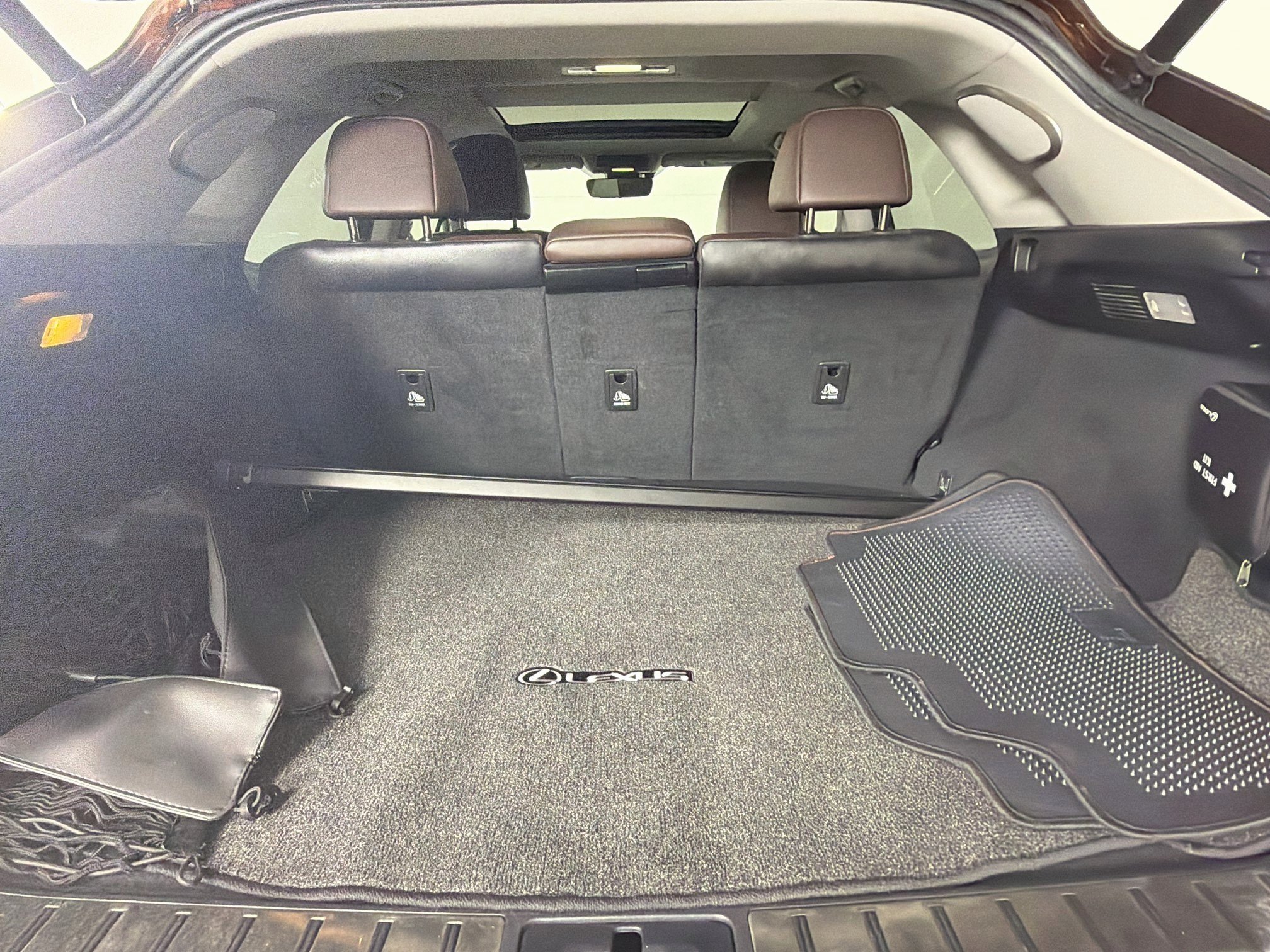 Used 2018 Lexus RX 350 FWD w/ Luxury Package image 28