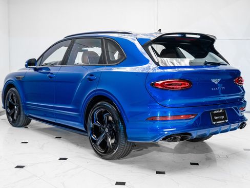 New 2025 Bentley Bentayga image 3