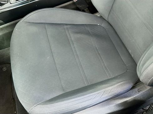 Used 2019 Kia Sorento LX image 18