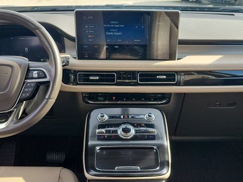 Certified 2021 Lincoln Nautilus FWD w/ Equipment Group 101A image 20