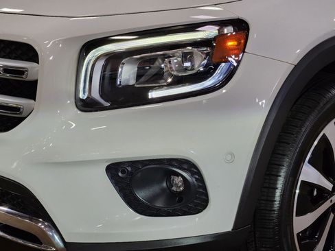 Used 2022 Mercedes-Benz GLB 250 image 16