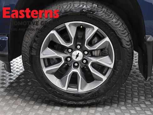 Used 2021 Chevrolet Silverado 1500 RST AWD/4WD image 34