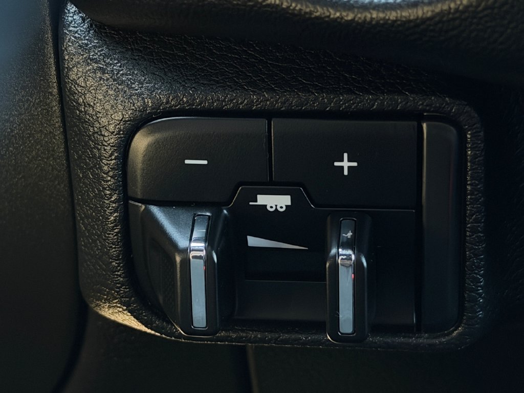 Used 2023 Dodge Durango GT AWD/4WD image 19