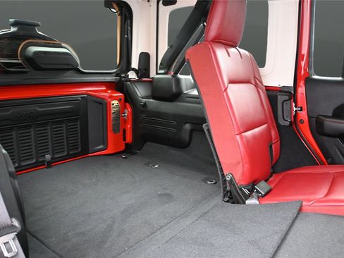 Used 2024 Jeep Wrangler Unlimited Rubicon 392 AWD/4WD image 33