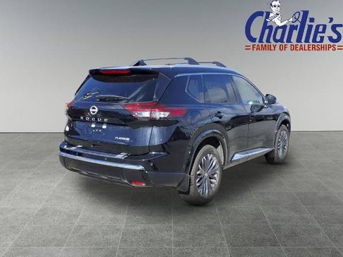 Certified 2025 Nissan Rogue Platinum FWD image 4