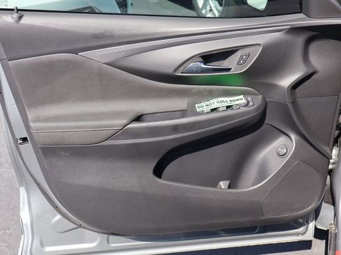 New 2026 Buick Envista Avenir FWD image 9