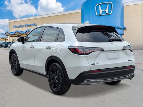 New 2027 Honda HR-V Sport image 2