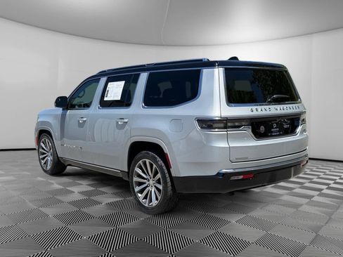 Used 2023 Jeep Grand Wagoneer Series II AWD/4WD image 3
