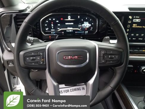 Used 2025 GMC Sierra 1500 Elevation image 14
