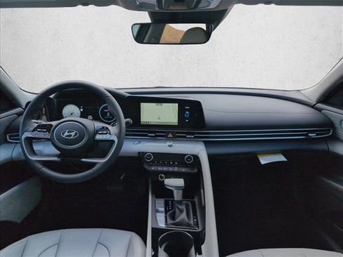 New 2026 Hyundai Elantra Limited image 18