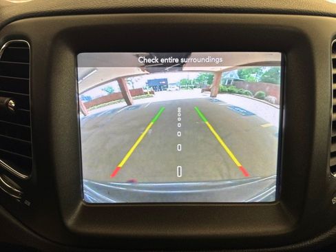 Used 2019 Jeep Compass Trailhawk AWD/4WD image 23