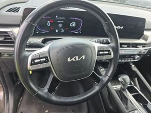 Used 2025 Kia Telluride S AWD/4WD image 10
