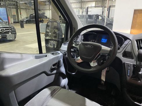 Used 2016 Ford Transit 350 XLT RWD image 3