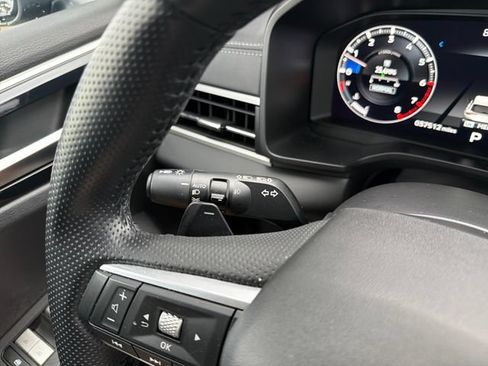 Used 2024 Mitsubishi Outlander SEL AWD/4WD image 31