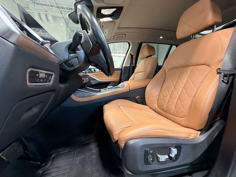 Used 2023 BMW X7 xDrive40i w/ Premium Package image 22