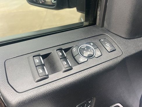 Used 2020 Ford F250 Lariat w/ Tremor Off-Road Package image 14