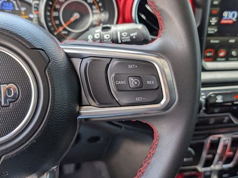 Used 2023 Jeep Wrangler Unlimited Rubicon AWD/4WD image 17
