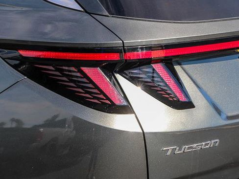 Used 2023 Hyundai Tucson SEL image 11