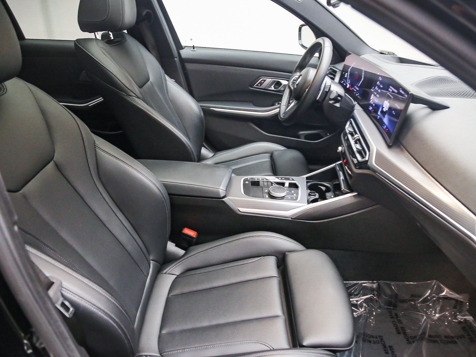 Certified 2023 BMW 330i Sedan w/ M Sport Package RWD image 17