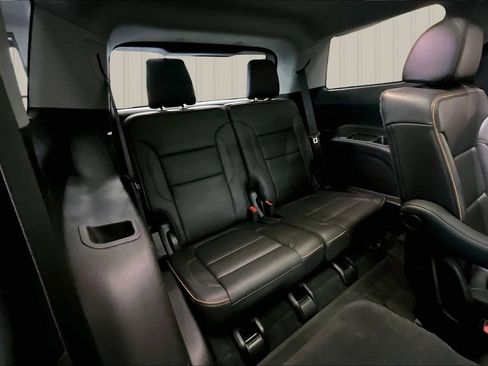 Used 2022 GMC Acadia AT4 w/ GMC Pro Grade Package AWD/4WD image 27