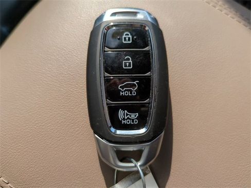 Used 2019 Hyundai Santa Fe SEL image 34