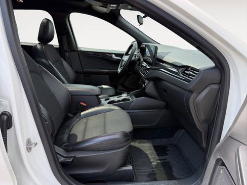 Used 2023 Ford Escape ST-Line w/ Tech Pack #1 AWD/4WD image 19