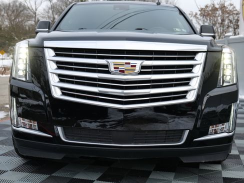 Used 2020 Cadillac Escalade Platinum image 83