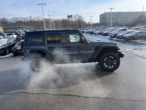 Used 2024 Jeep Wrangler Unlimited Rubicon 4xe w/ Technology Group image 7