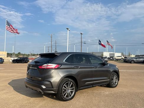 Used 2019 Ford Edge Titanium w/ Equipment Group 301A FWD image 24